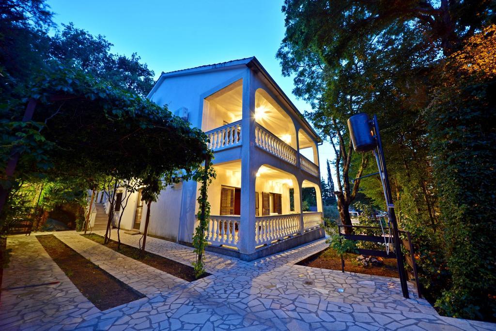 Apartments Karmelic 말린스카 객실 사진